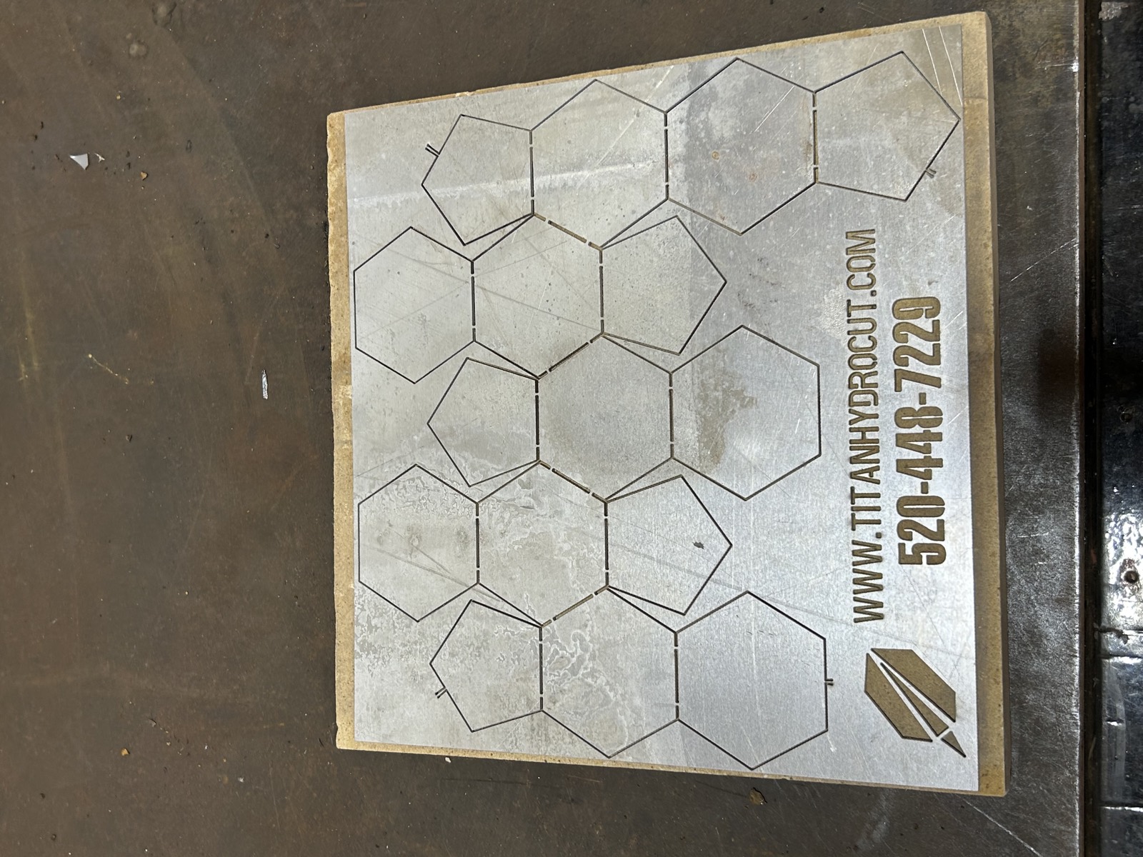 Honeycomb sample with Titan Hydrocut mark